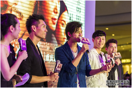 �°���Я��Ƭ������������� �����ձ�������Ϸ���´�������Ļ